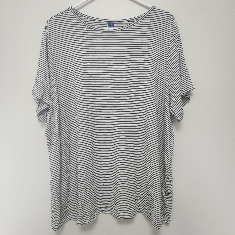 Old Navy Luxe Short Sleeve T-Shirt Bundle Navy Floral Navy Stripes Womens 2x - Picture 5 of 8
